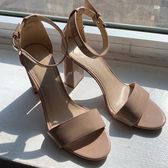 Nine West Nude Heels - Picture 3 of 4